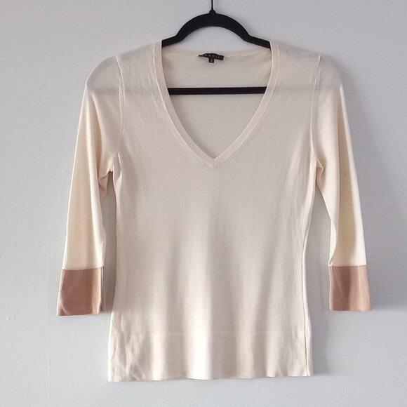 THEORY thin v neck sweater - Picture 1 of 9